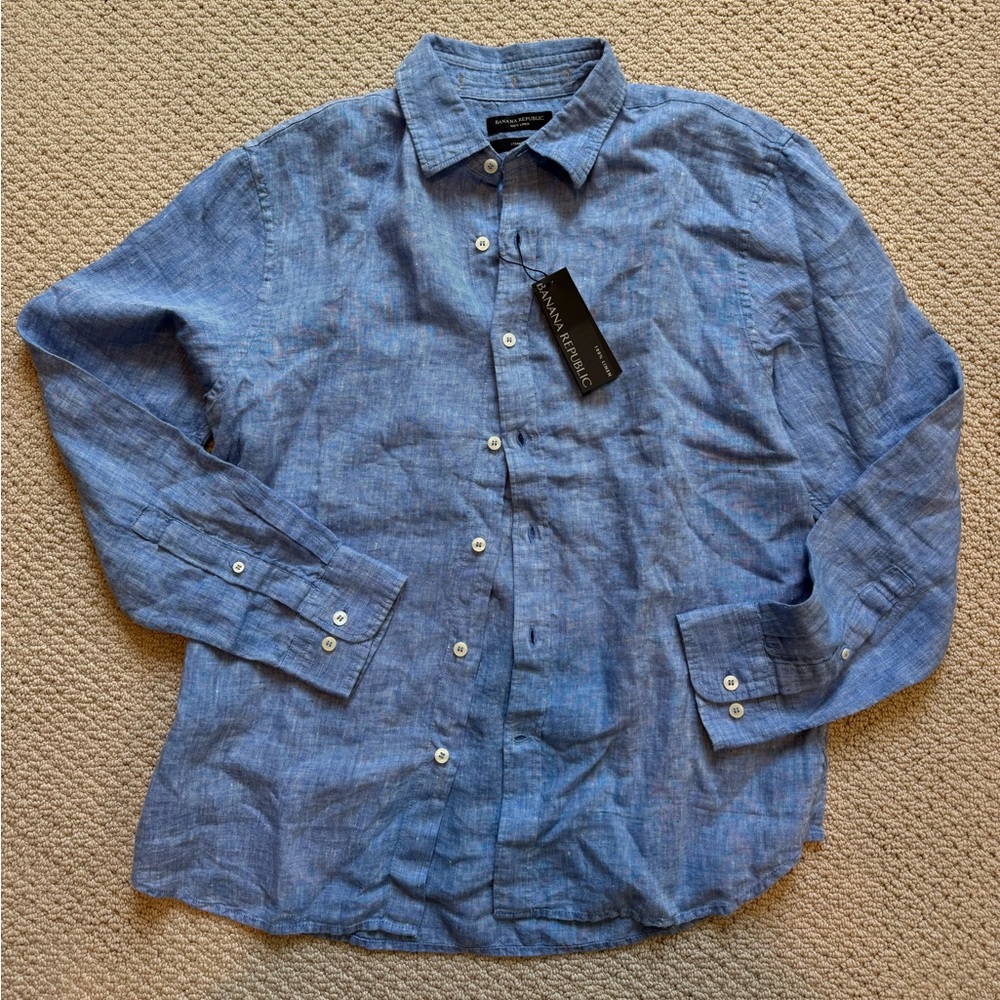 Banana Republic Men’s Chambray Blue Linen Button-Down Shirt